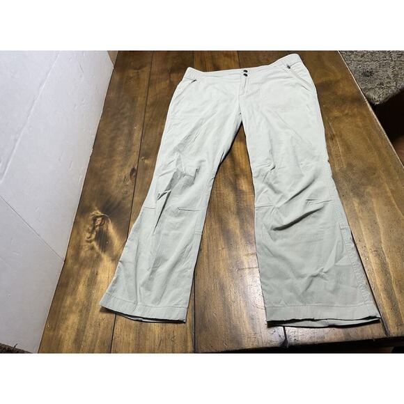 Orvis Insect Shield Repellent Cropped Women’s Size 8 Beige Tech Stretch Pants - Picture 1 of 10